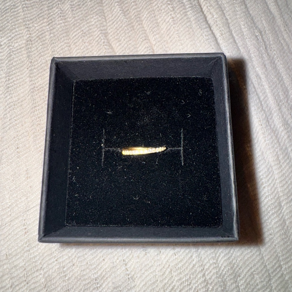 Dainty Crossed CZ Paved Conch Hoop